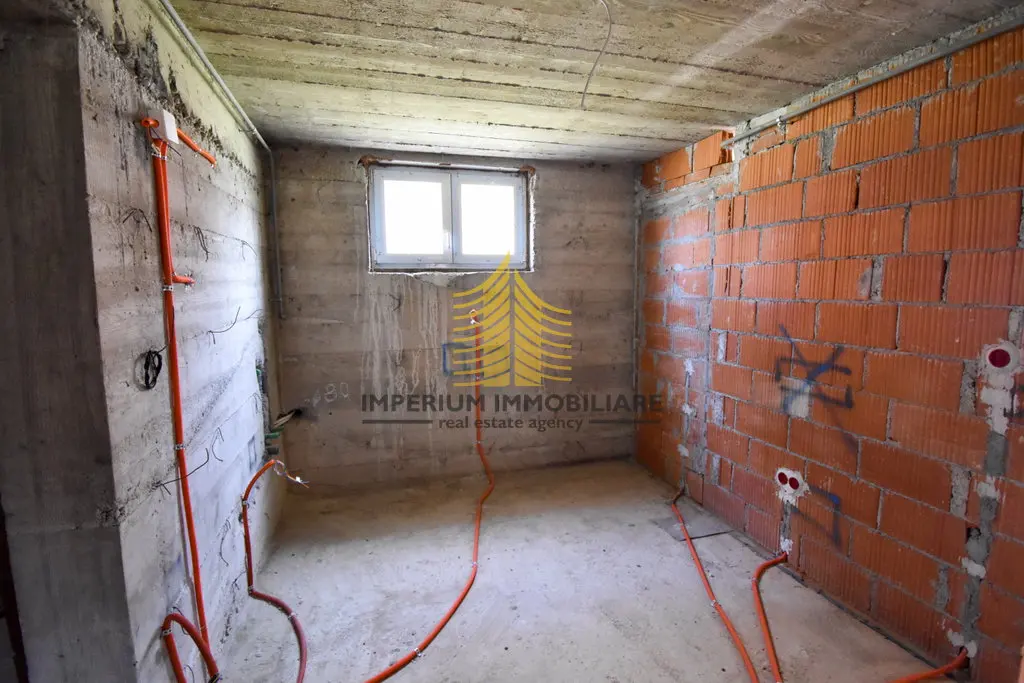 Kuća na prodaju – Sesvete, Zagreb, 348 m², 19-sobni – fotografija 3