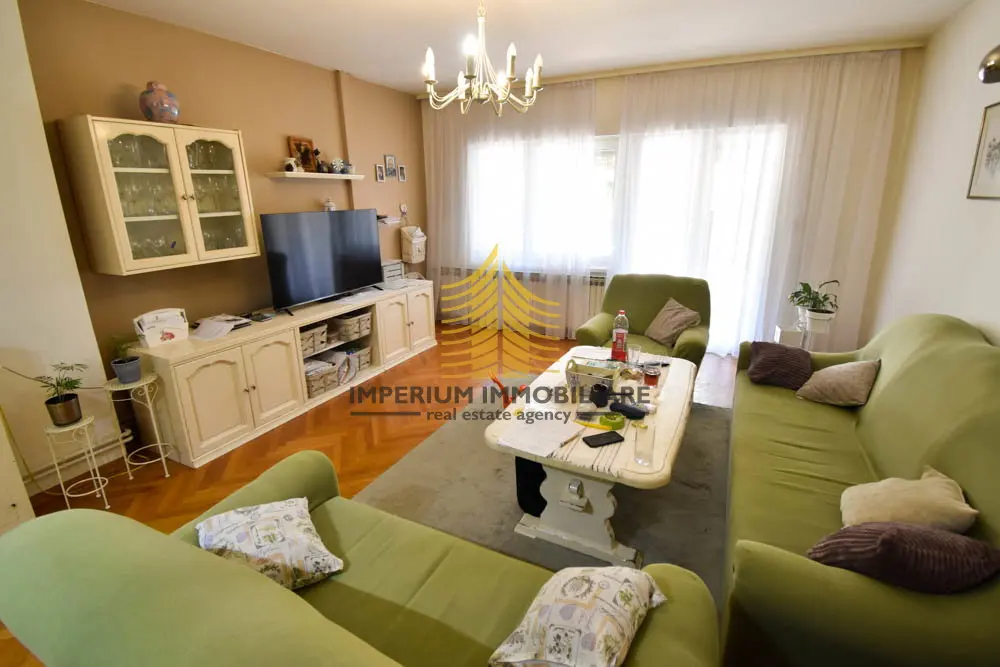 Kuća na prodaju – Stenjevec, Zagreb, 400 m², 5-sobni – fotografija 3