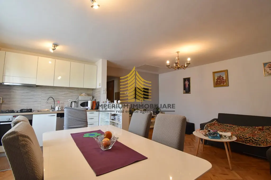 Kuća na prodaju – Trešnjevka, Zagreb, 125 m², 6-sobni