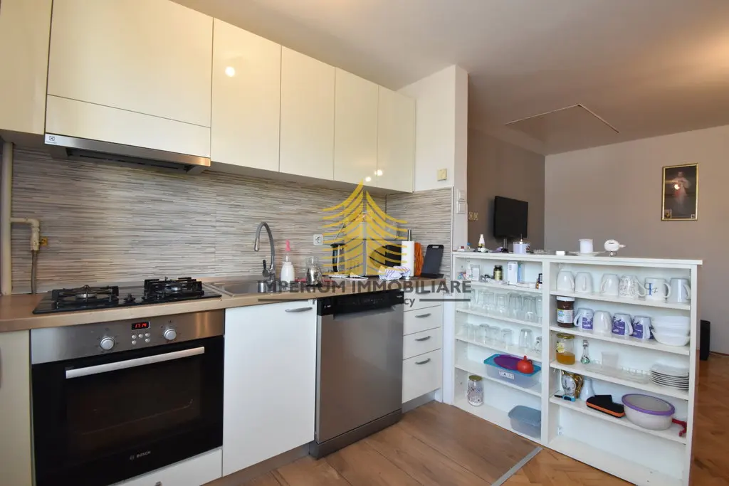 Kuća na prodaju – Trešnjevka, Zagreb, 125 m², 6-sobni – fotografija 3