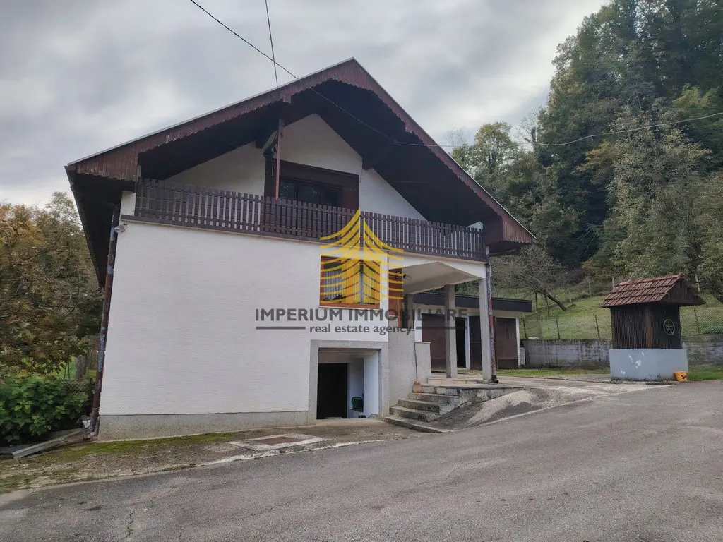 Kuća na prodaju – Samobor, Zaprešić, 190 m², 7-sobni – fotografija 3