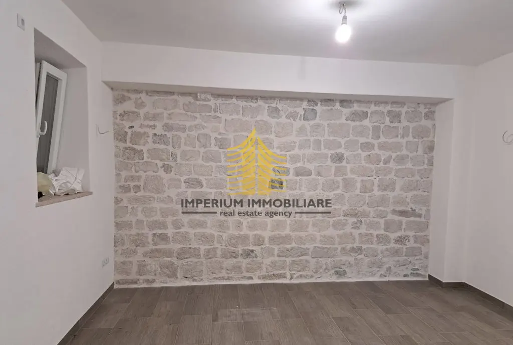 Poslovni prostor za najam – Postira, 47,63 m² – fotografija 4