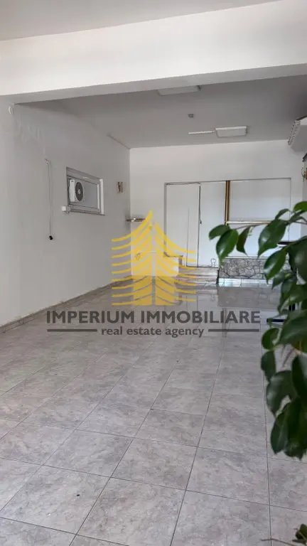 Poslovni prostor za najam – Trogir, Seget Donji, 40 m² – fotografija 2