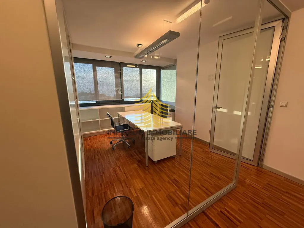 Poslovni prostor za najam – Bačvice, Split, 16,39 m²