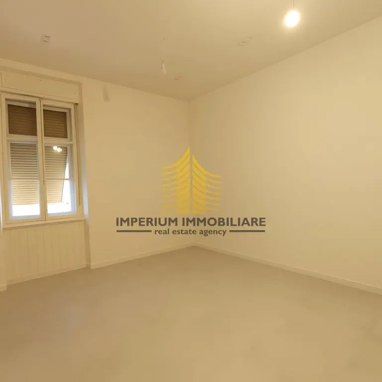 Poslovni prostor za najam – Grad, Split, 34 m² – fotografija 2