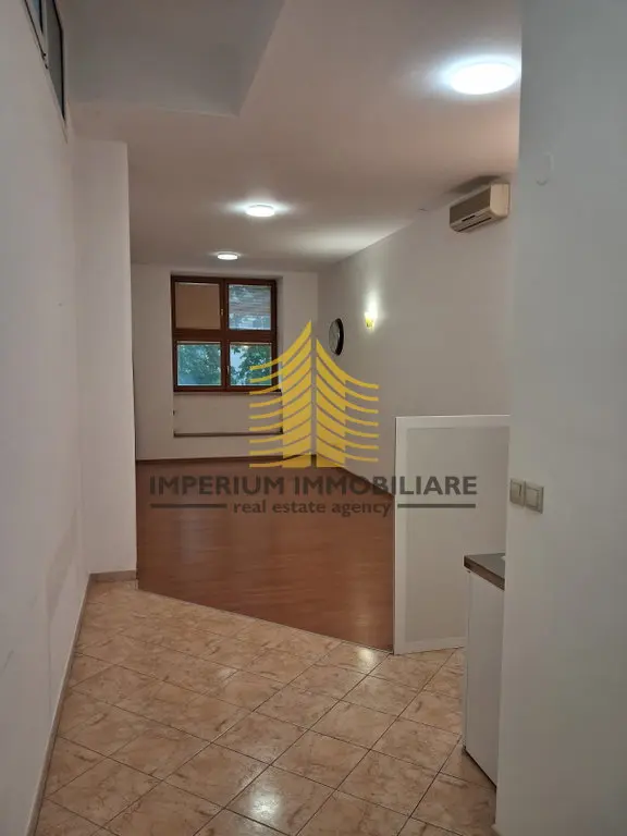 Poslovni prostor za najam – Lovret, Split, 42,75 m² – fotografija 2