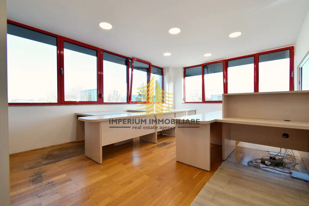 Poslovni prostor za najam – Sveta Nedjelja, Sveta Nedelja, 76 m² – fotografija 2