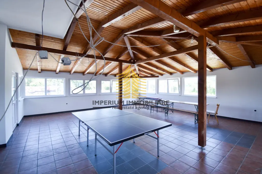Poslovni prostor za najam – Zagreb, 220 m²