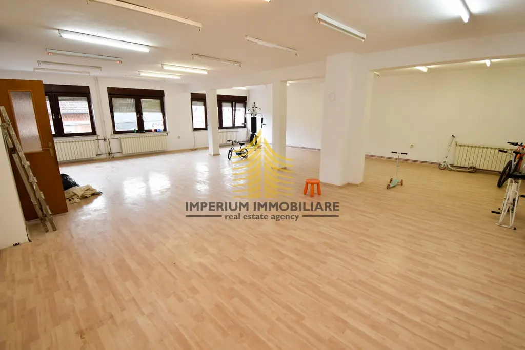 Poslovni prostor za najam – Donja Dubrava, Zagreb, 100 m²