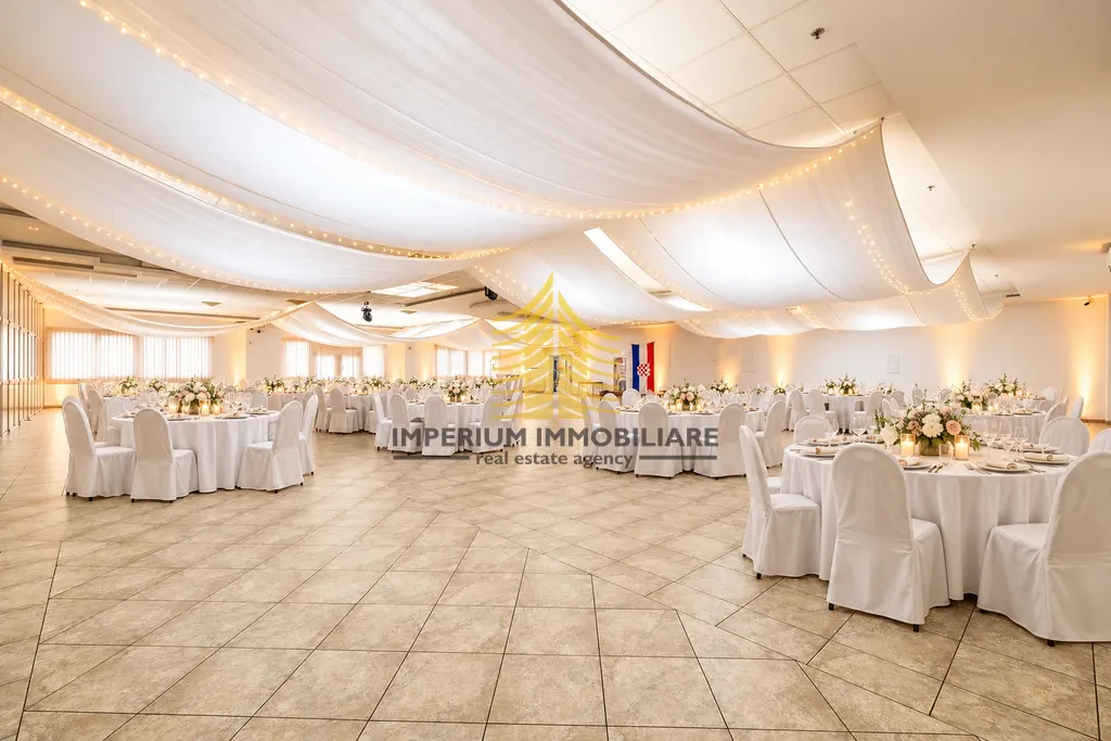 Poslovni prostor na prodaju – Rugvica, 2970 m²