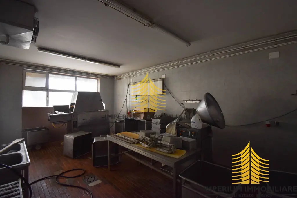 Poslovni prostor na prodaju – Samobor, 2804 m² – fotografija 5