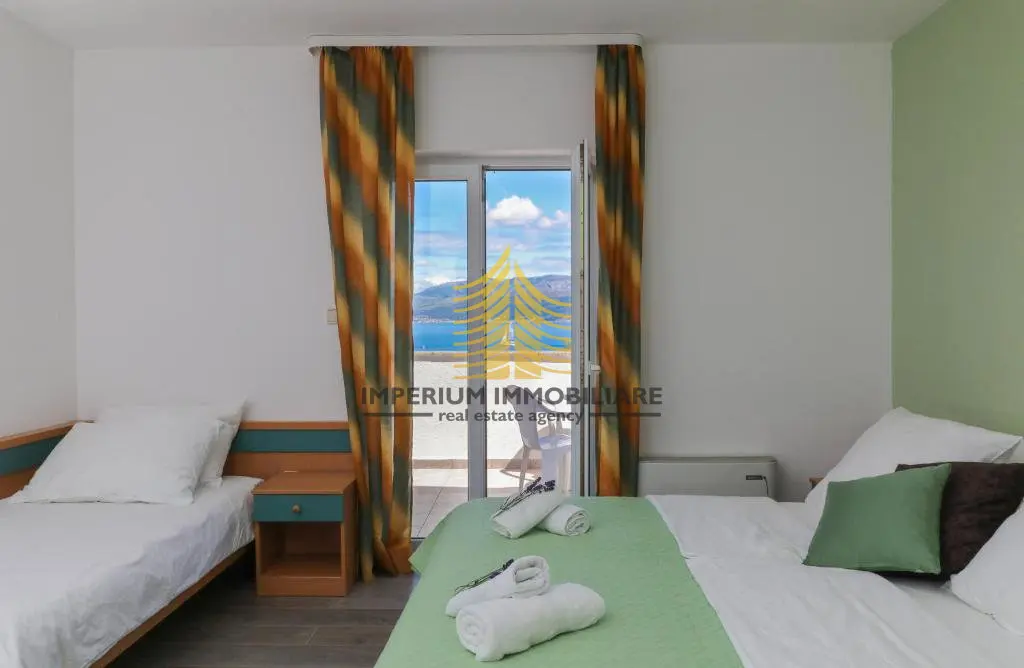 Poslovni prostor na prodaju – Supetar, 640 m² – fotografija 5