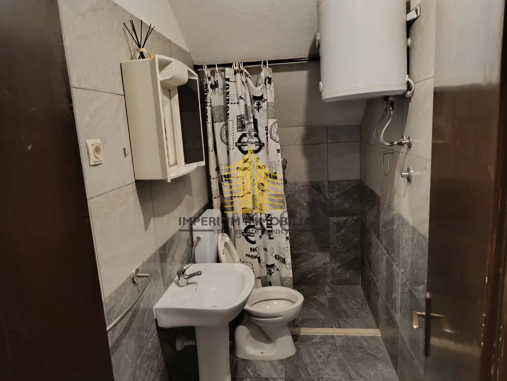 Poslovni prostor na prodaju – Trogir, 80,78 m² – fotografija 4