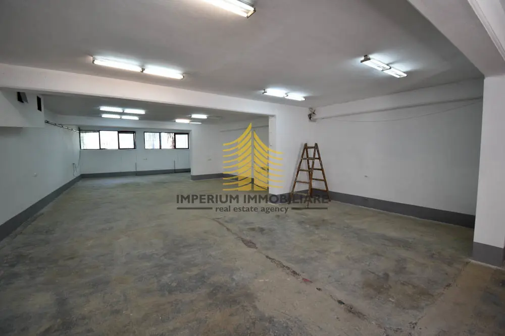 Poslovni prostor na prodaju – Savica - Šanci, Zagreb, 215 m²