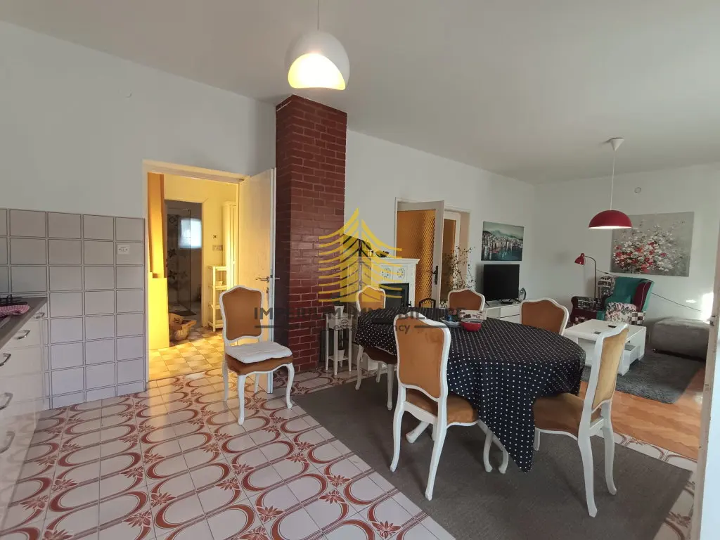 Stan za najam – Kaštel Lukšić, 110 m², 3,5-sobni – fotografija 3