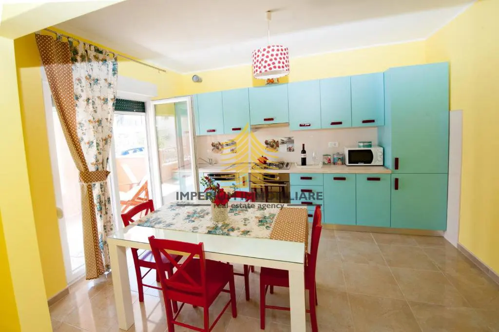 Stan za najam – Kaštel Lukšić, Kaštel Novi, 55 m², 2,5-sobni – fotografija 3
