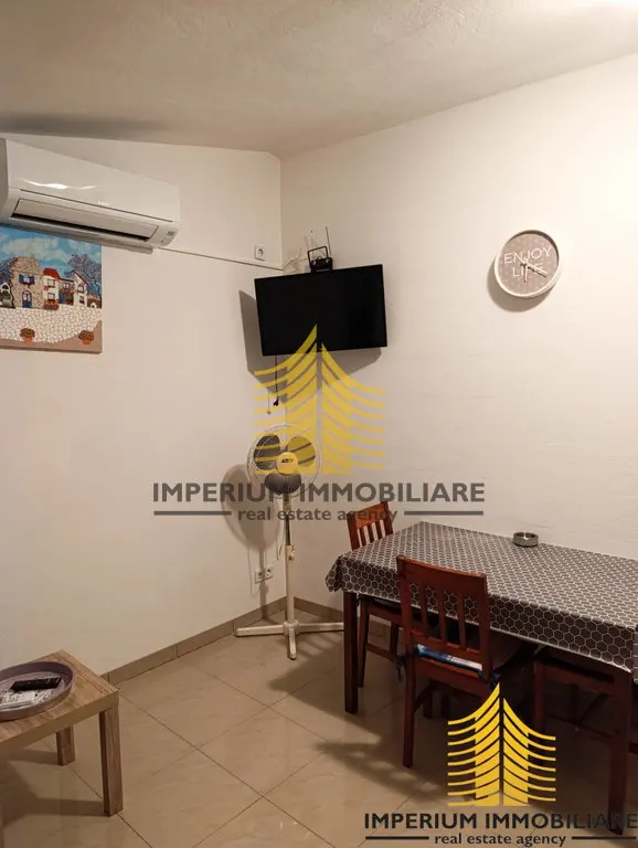 Stan za najam – Podstrana, 35 m², 1-sobni