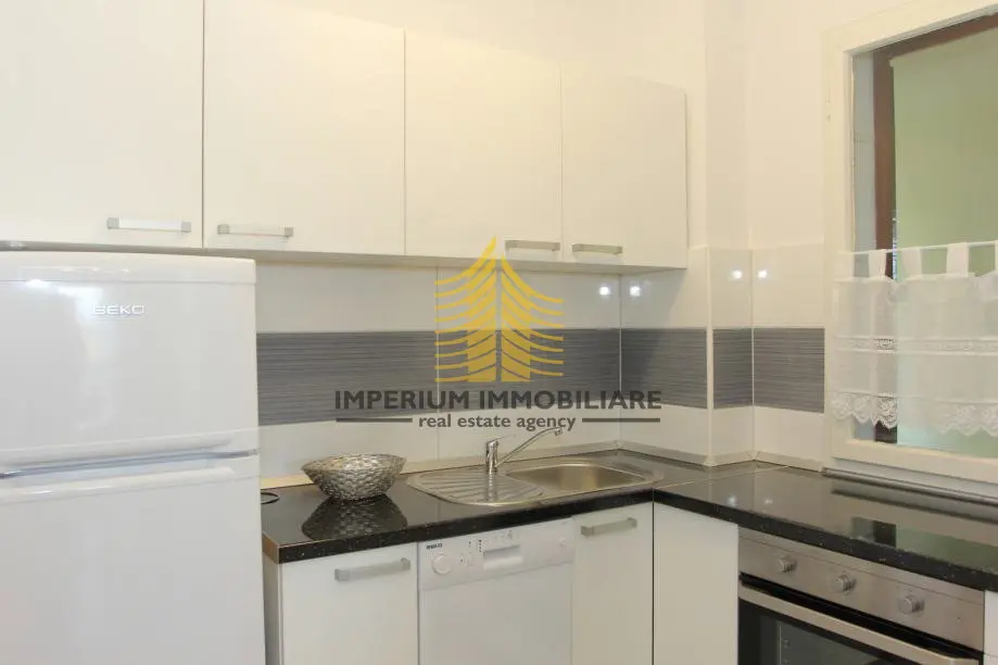 Stan za najam – Supetar, 63 m², 2-sobni – fotografija 3