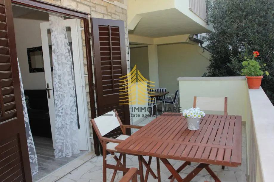 Stan za najam – Supetar, 63 m², 2-sobni