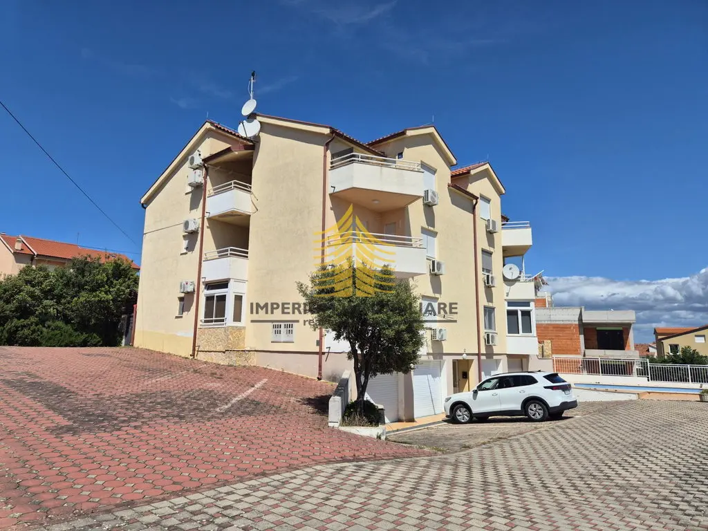 Stan za najam – Vodice, 51 m², 2-sobni
