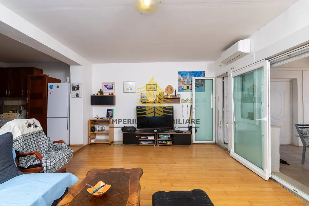 Stan na prodaju – Jesenice, Dugi Rat, 80 m², 2,5-sobni – fotografija 4