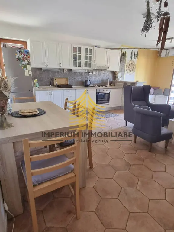 Stan na prodaju – Jelsa, 55 m², 2-sobni – fotografija 3