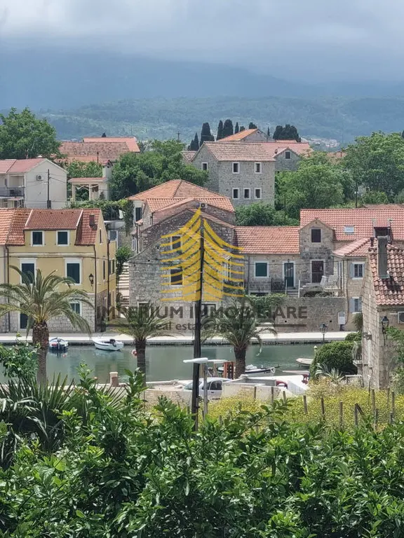 Stan na prodaju – Vrboska, Jelsa, 62 m², 2,5-sobni