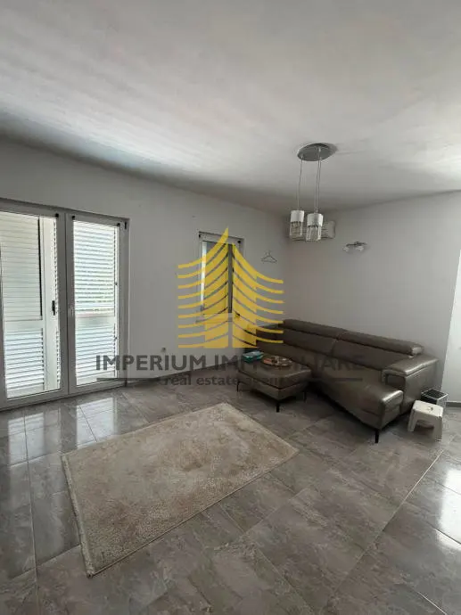 Stan na prodaju – Kaštel Štafilić, 71 m², 2,5-sobni – fotografija 2