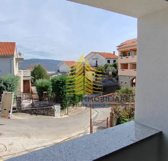 Stan na prodaju – Krk, 85 m², 4-sobni – fotografija 3
