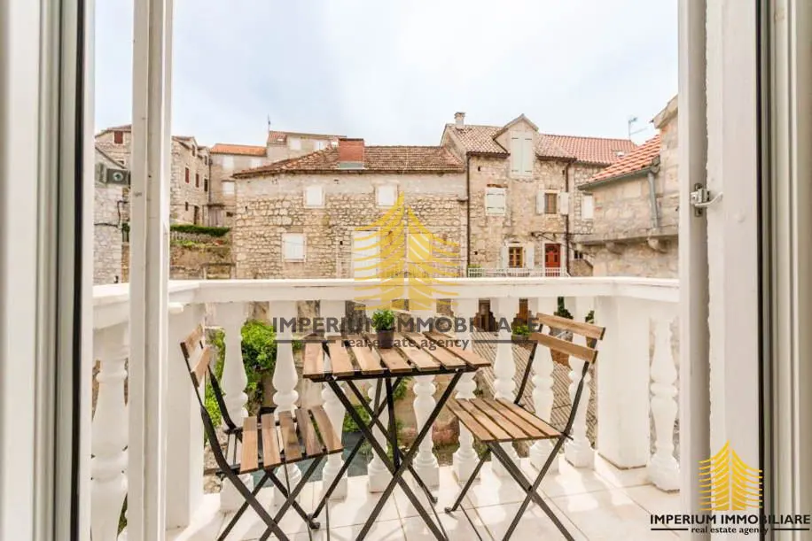 Stan na prodaju – Milna, 130 m², 4-sobni