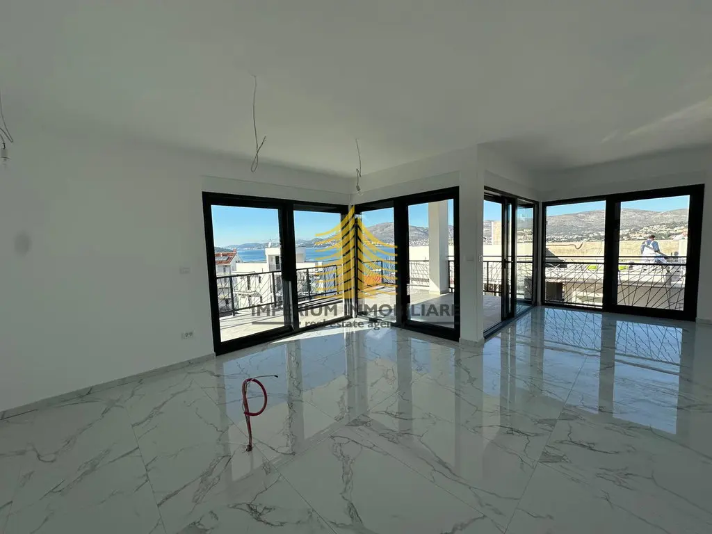 Stan na prodaju – Okrug Gornji, Okrug, 110 m², 4,5-sobni