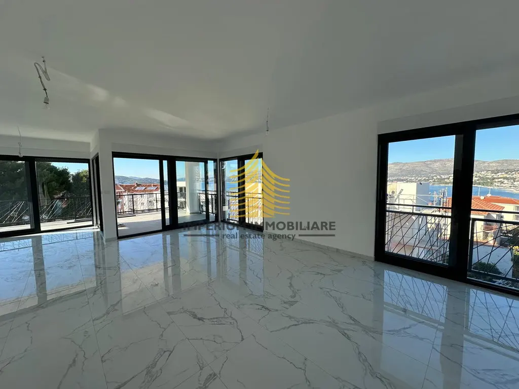 Stan na prodaju – Okrug Gornji, Okrug, 110 m², 4,5-sobni – fotografija 2