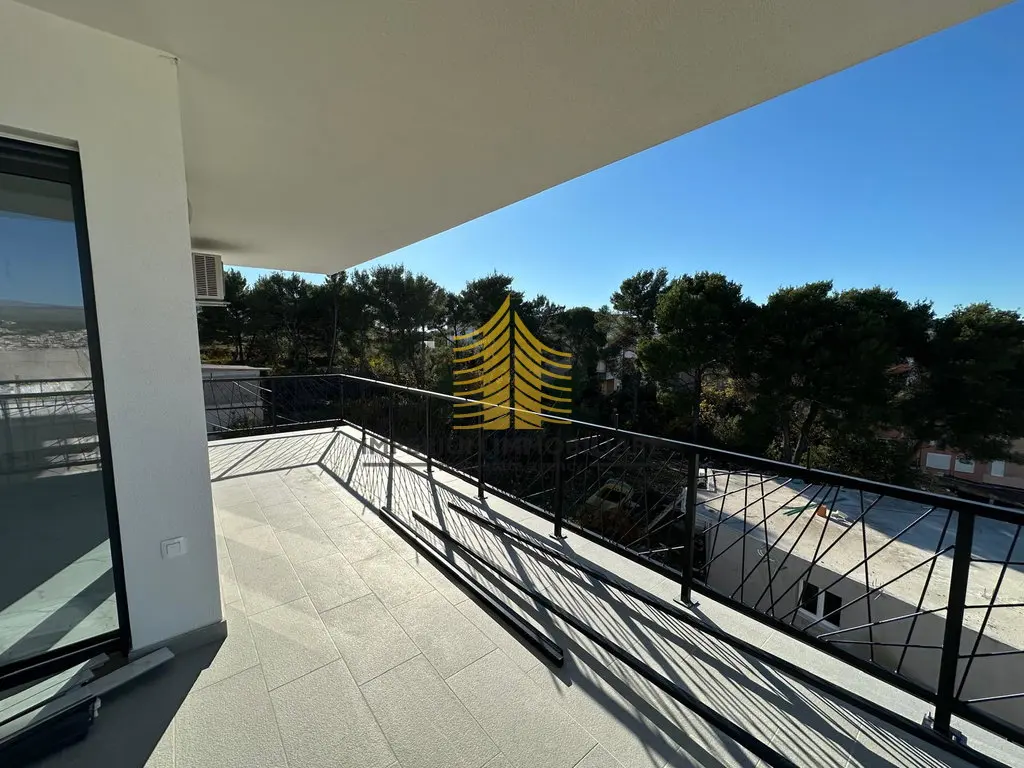 Stan na prodaju – Okrug Gornji, Okrug, 110 m², 4,5-sobni – fotografija 4