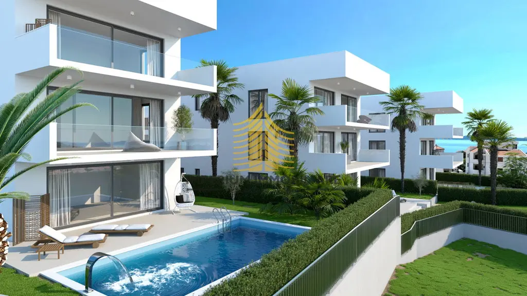 Stan na prodaju – Okrug Gornji, Okrug, 132 m², 2,5-sobni – fotografija 2