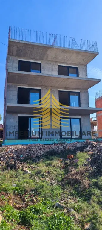 Stan na prodaju – Okrug Gornji, Okrug, 163,26 m², 2,5-sobni – fotografija 3