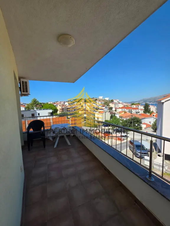 Stan na prodaju – Okrug Gornji, Okrug, 49 m², 2,5-sobni – fotografija 4