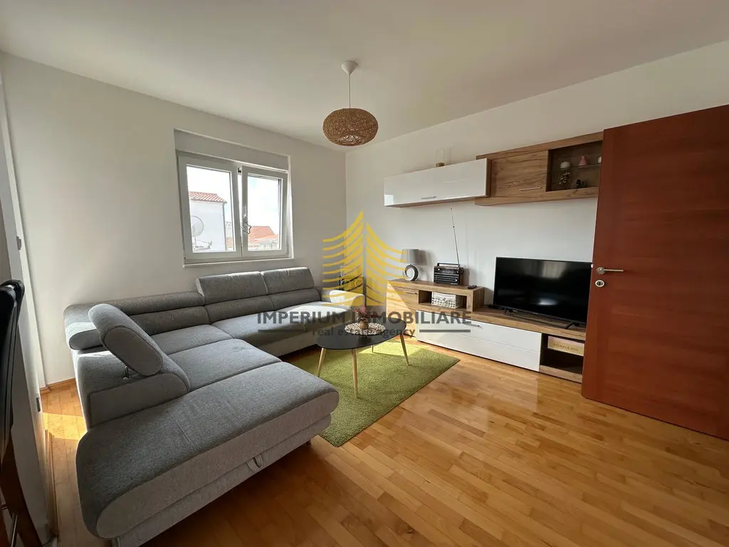 Stan na prodaju – Okrug Gornji, Okrug, 71,4 m², 2,5-sobni