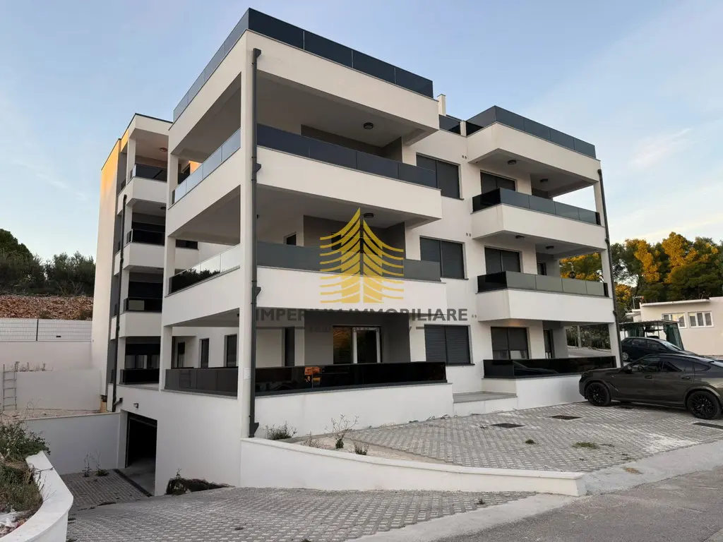 Stan na prodaju – Okrug Gornji, Okrug, 72,5 m², 2,5-sobni