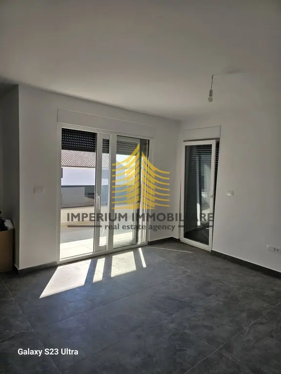 Stan na prodaju – Okrug Gornji, Okrug, 72,5 m², 2,5-sobni – fotografija 6