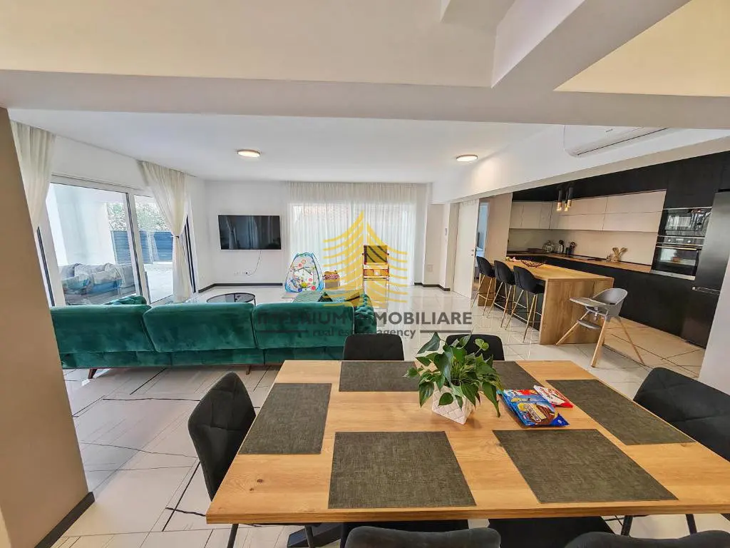 Stan na prodaju – Omiš, 139 m², 3,5-sobni – fotografija 2
