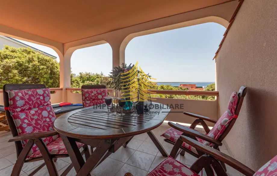 Stan na prodaju – Kolan, Pag, 138 m², 8-sobni – fotografija 6