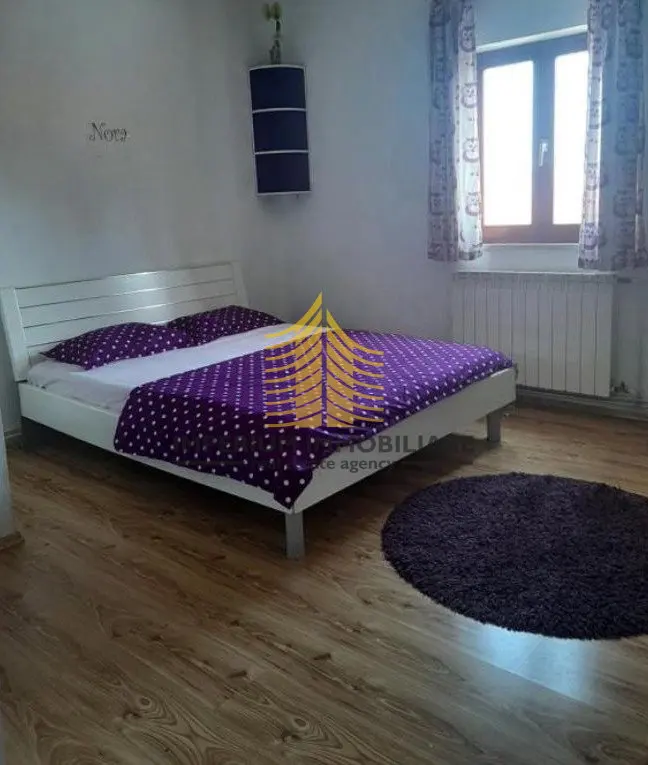 Stan na prodaju – Postira, 82 m², 3,5-sobni – fotografija 3