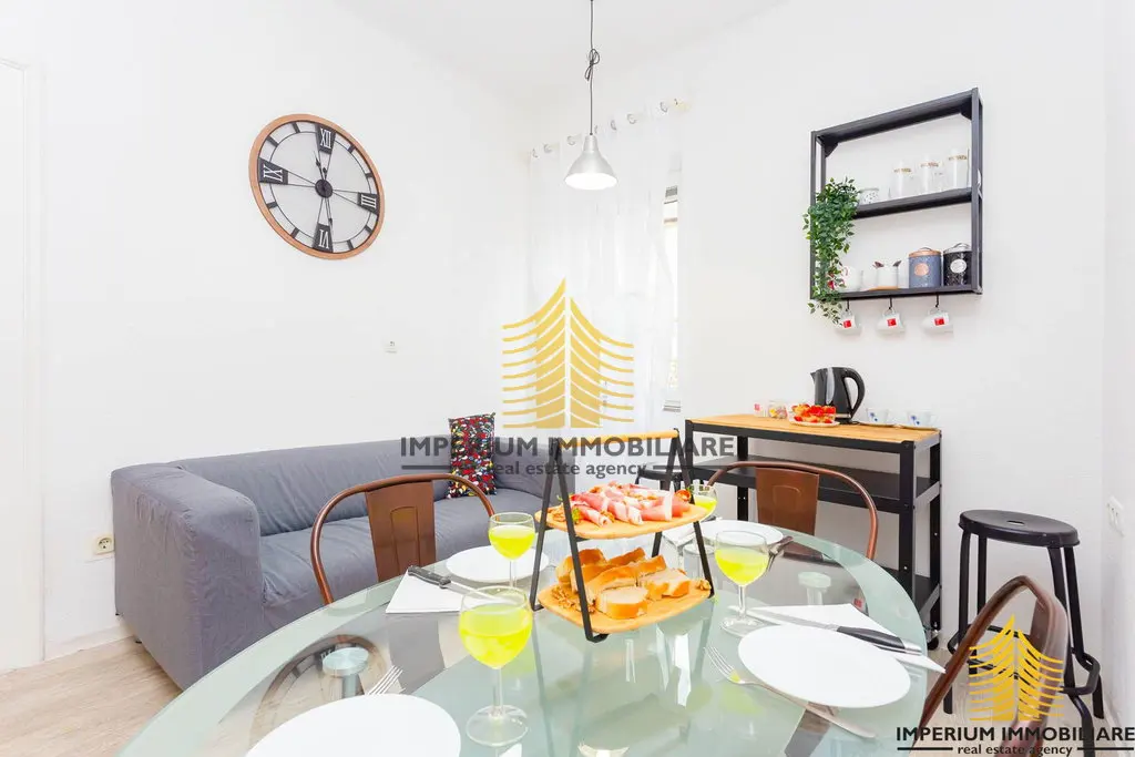 Stan na prodaju – Šibenik, 197 m², 8-sobni – fotografija 2