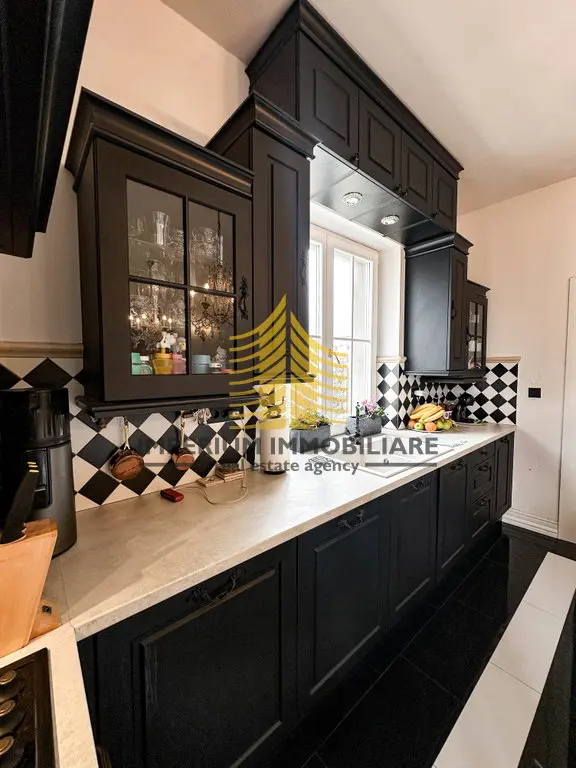 Stan na prodaju – Bačvice, Split, 120 m², 4,5-sobni – fotografija 2