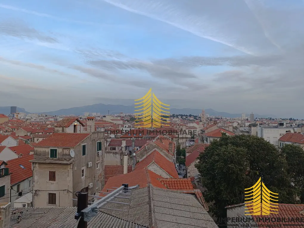Stan na prodaju – Varoš, Split, 79,98 m², 3-sobni