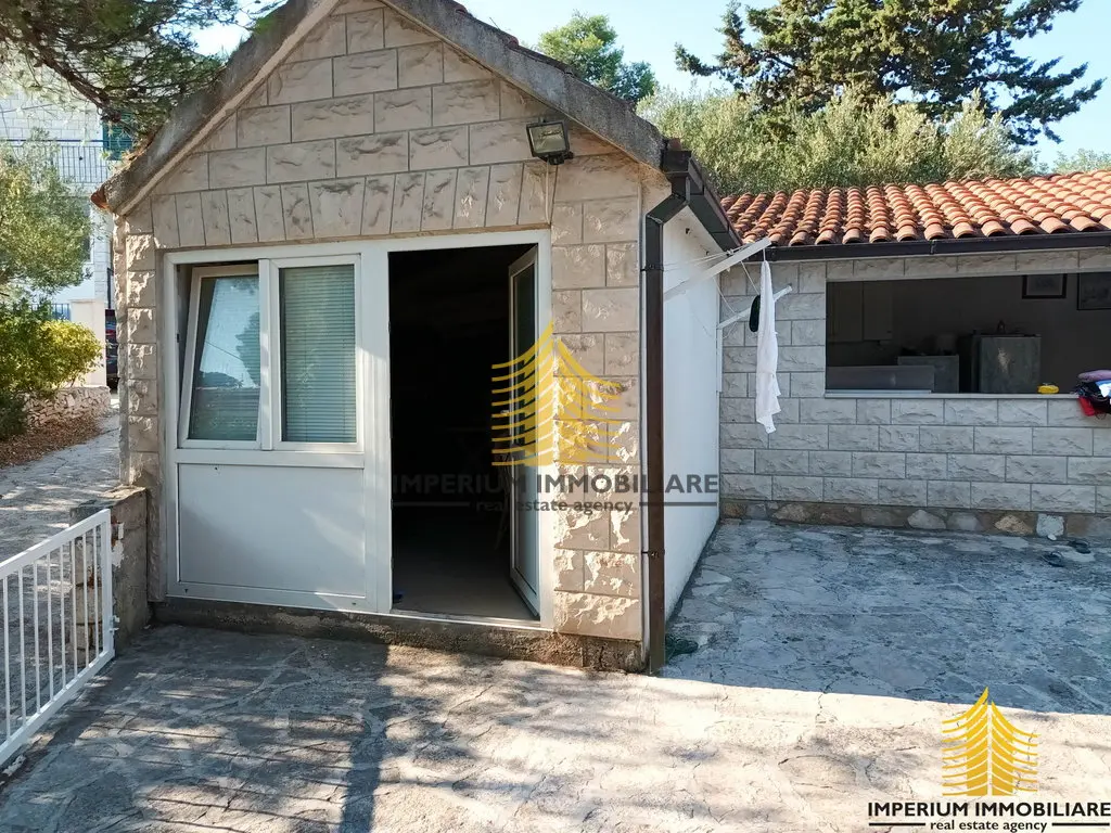 Stan na prodaju – Supetar, 212 m², 4-sobni – fotografija 4