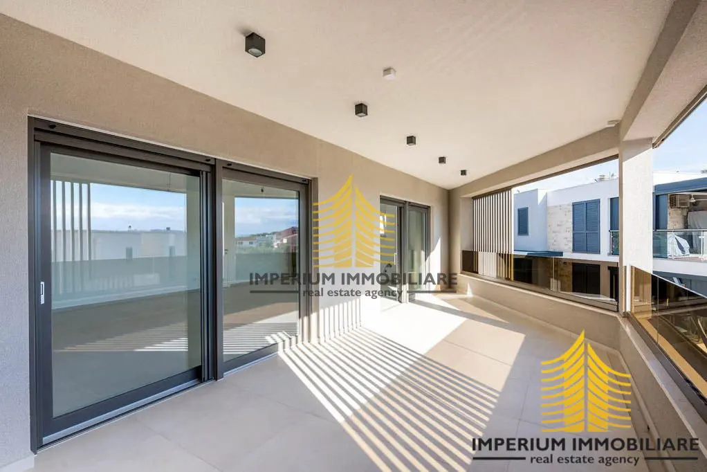 Stan na prodaju – Vodice, 136 m², 4-sobni – fotografija 2