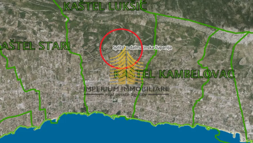 Zemljište na prodaju – Kaštel Lukšić, 1642 m²