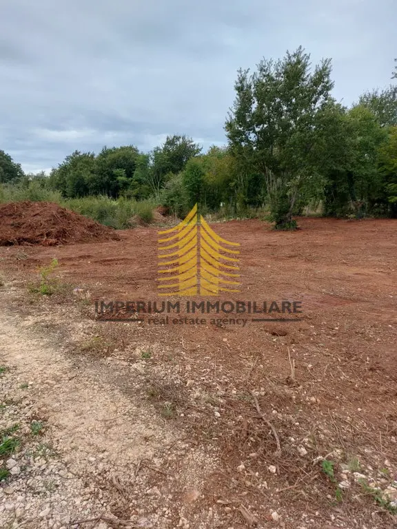 Zemljište na prodaju – Ližnjan, 1031 m²