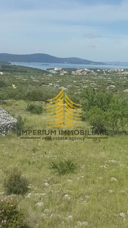 Zemljište na prodaju – Milna, 34000 m² – fotografija 2